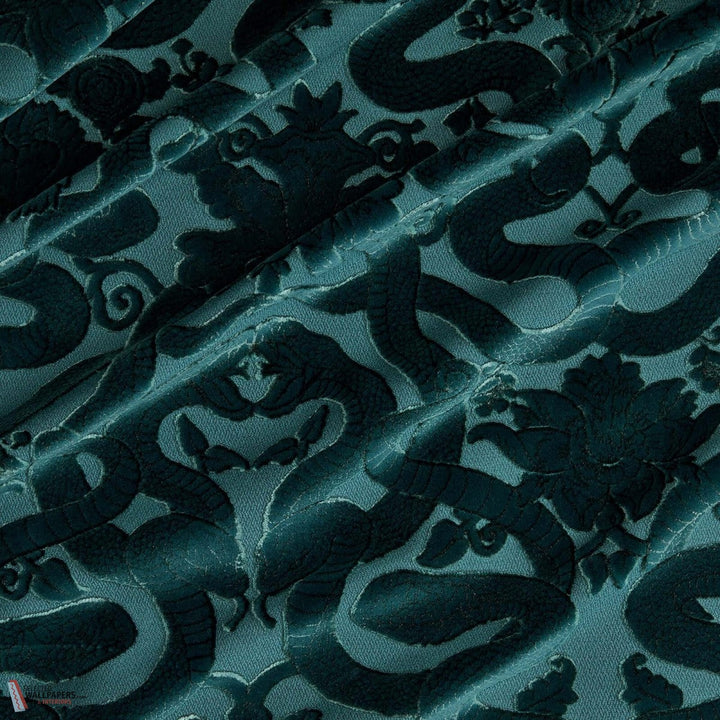 Anaconda Cut Velvet stof-House of Hackney-fabric-Petrol-Meter (M1)-Selected-Wallpapers-Interiors