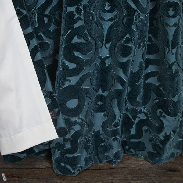 Anaconda Cut Velvet stof-House of Hackney-fabric-Selected-Wallpapers-Interiors